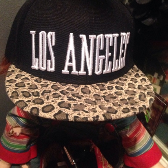 LA SNAPBACK - Picture 2 of 4
