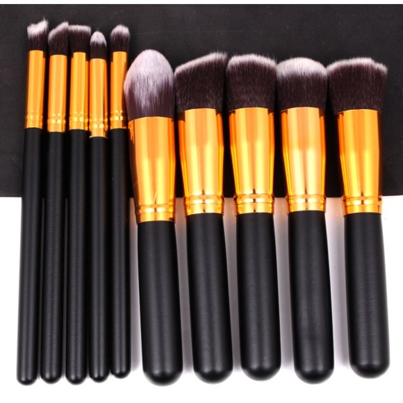 Brand new makeup brushes set