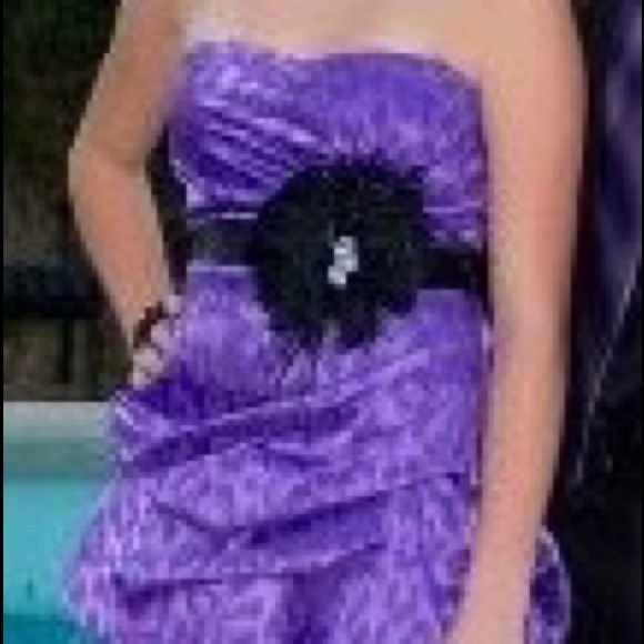 Homecoming Dress - Picture 2 of 2