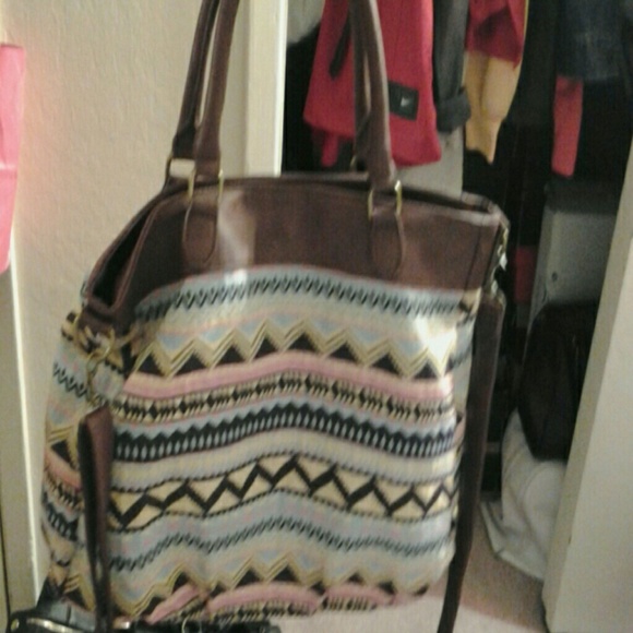 Purse - Picture 3 of 4