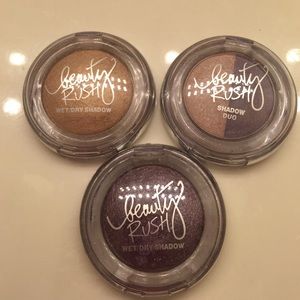 Bundled Victoria's Secret beauty rush