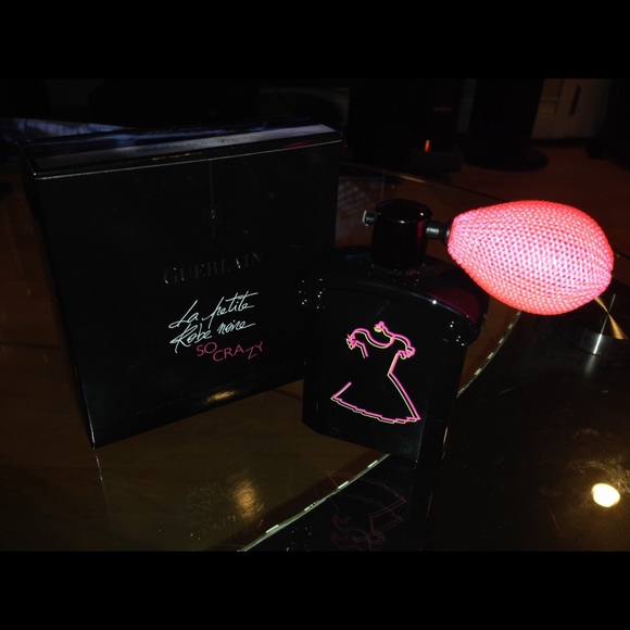 GUERLAIN La Petite Robe Noir So Crazy Shimmer Pwdr