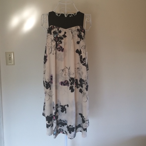 NWT Kensie butterfly print dress