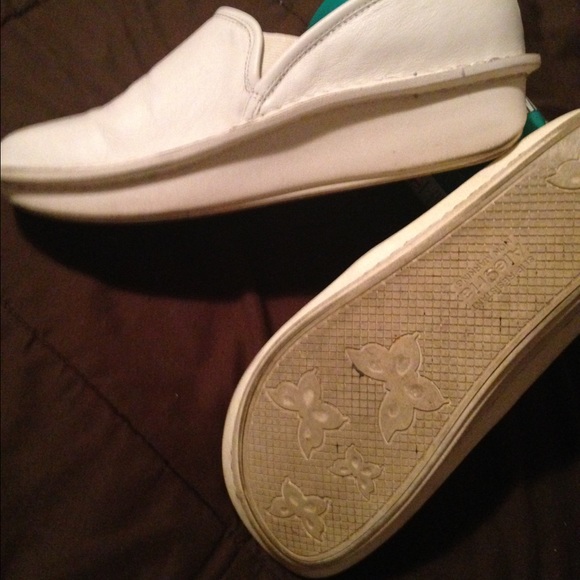 🎉🎉 🎉🎉Algeria Nurse Shoes