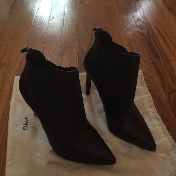 MNG booties