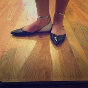 Brand NEW Nine West pointed toe color block flats