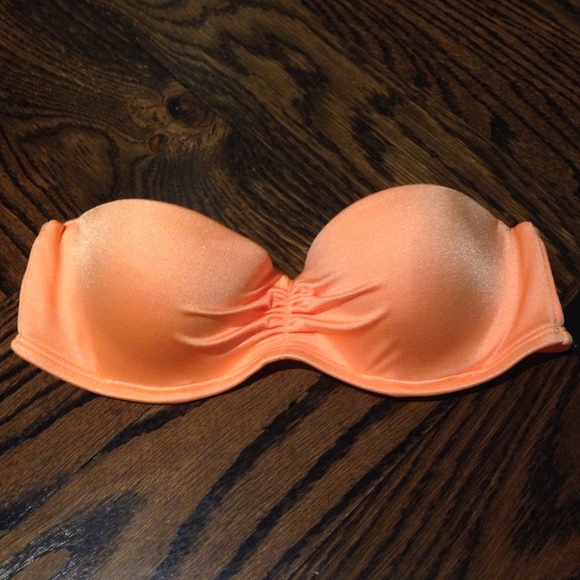 * SOLD! * NWT VS Push - up swim bandeau