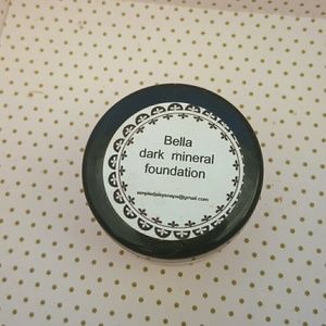 Mineral foundation- Dark color