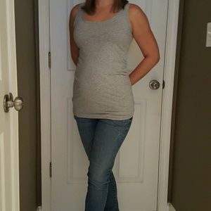 *MATERNITY GAP heather grey tank