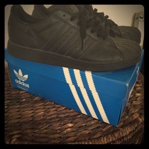 RESERVED 4 Adidas Classic Shelltops Black
