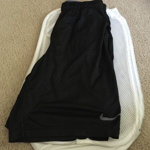 men nike shorts
