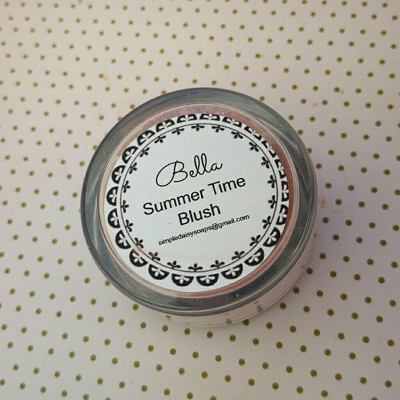 Blush - Picture 1 of 2