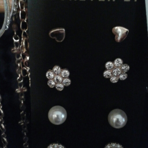 EARRING SET