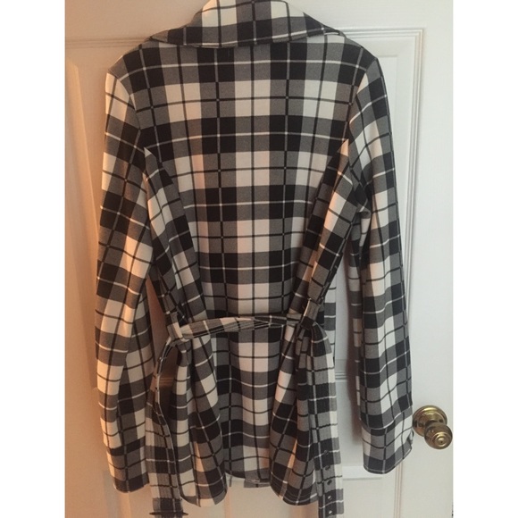 checkered black and white jacket - Picture 2 of 3