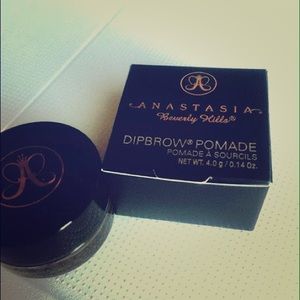 Anastasia Beverly Hills Dipbrow Pomade (Taupe)