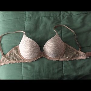 32D Calvin Klein Lace Push Up Bra (NEW)