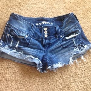 Almost famous jean shorts