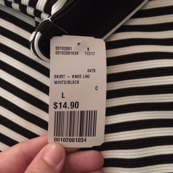 Forever 21 skirt - knee long white/black stripes - Picture 2 of 4