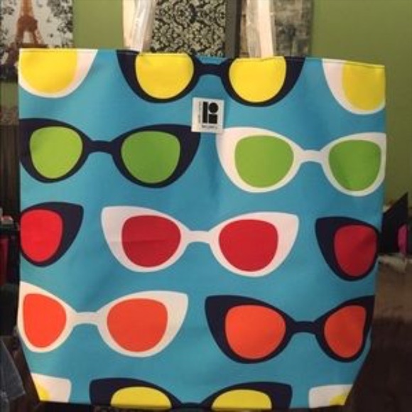 Estée Lauder beach bag very cute never used - Picture 2 of 2