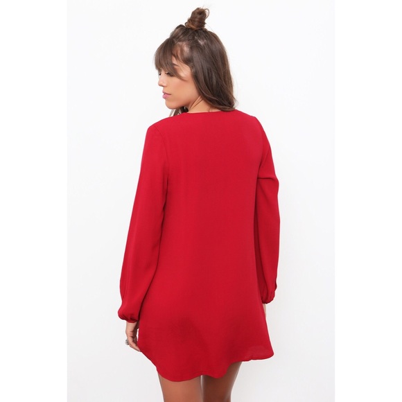 ✖️SOLD✖️Red Wine Lace Up Long Sleeve Shift Dress - Picture 3 of 4