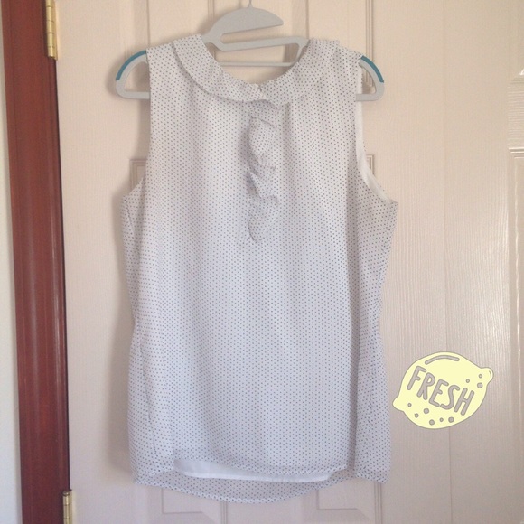 Polka dot blouse 🎀