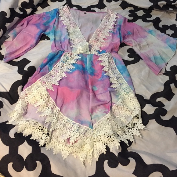 SOLD!!!!Beautiful Romper🎀💁🏽 - Picture 4 of 4