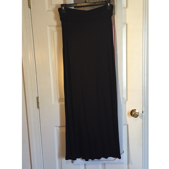 Forever 21 Black Maxi Skirt