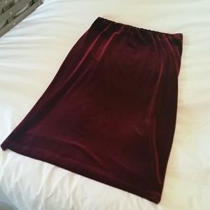 🆕 Velour Pencil Skirt