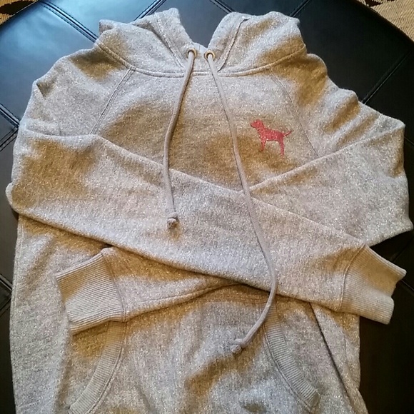 VS Pink sweater!