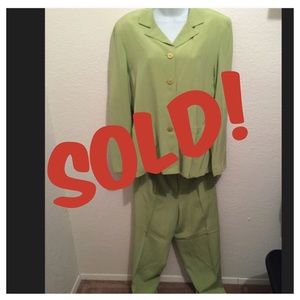 Boutique 2 piece suit