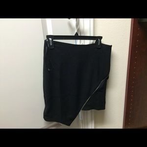 BNWT LF black side zip skirt
