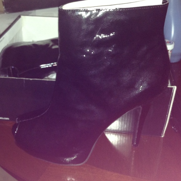 Carlos Santana Shoes