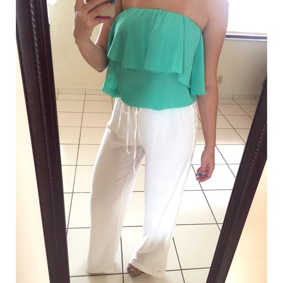 ✖️SOLD✖️ Ivory Pants with Crochet Detail - Picture 3 of 4