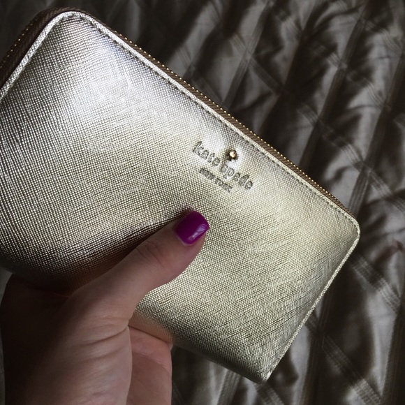 Kate Spade simple zipper wallet