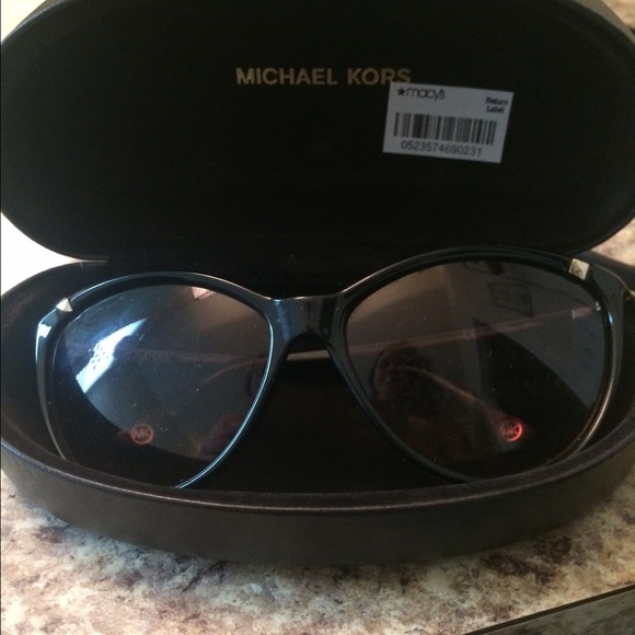 NEW MICHAEL KORS SUNGLASSES - Picture 2 of 3