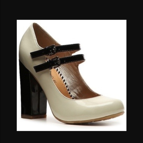 Rampage Nude/Black Heel