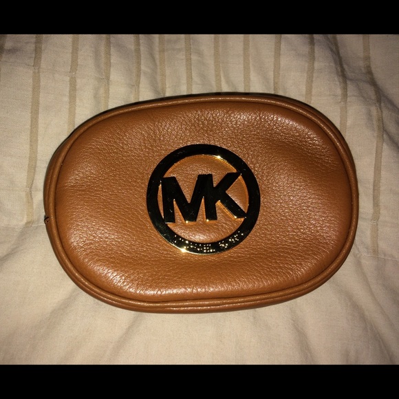 BNWT Micheal Kors pouch