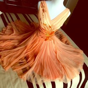 Gorgeous 😍😍 two tone peachy, coral colored dress
