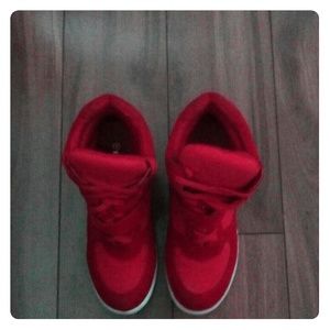 Super cute Secret wedges!!