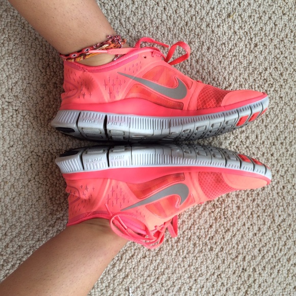 💎SOLD💎 Nike Free Run 3 Size 7.5 Coral Neon Pink!