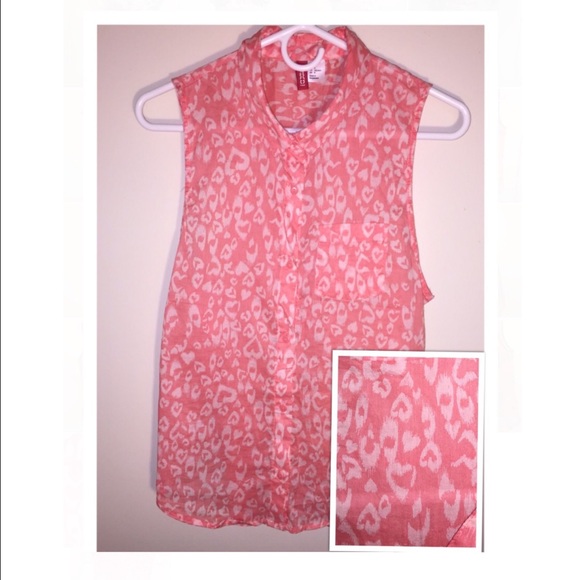Sleeveless blouse