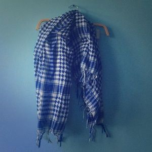 Blue and white patten scarf