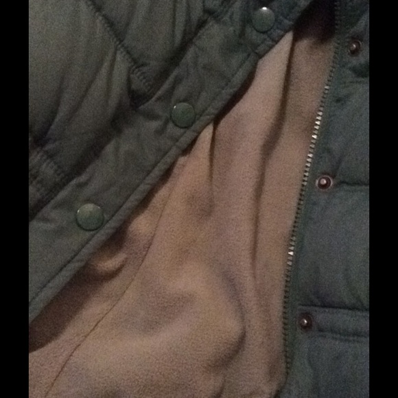 teal vest - Picture 2 of 3