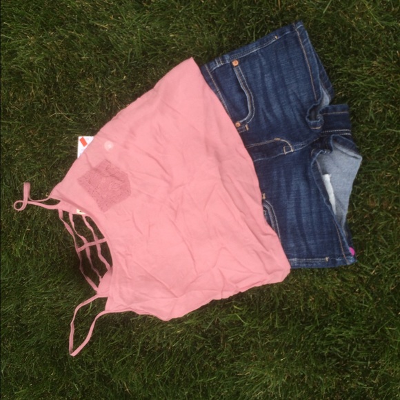 Pink LA HEARTS tank top