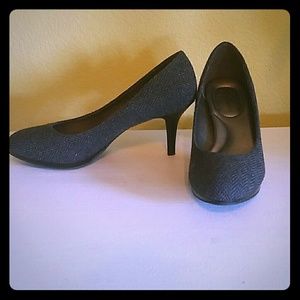 Sophisticated Like New Heels