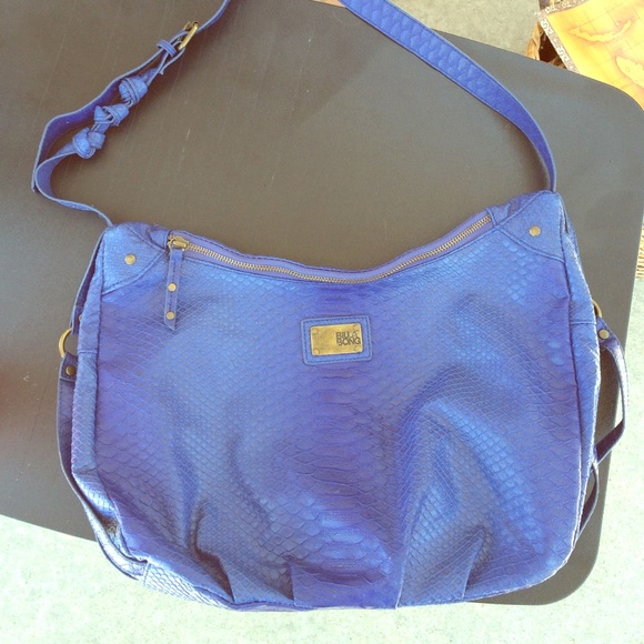 ON SALE! 💰 Electric Blue Billabong Purse