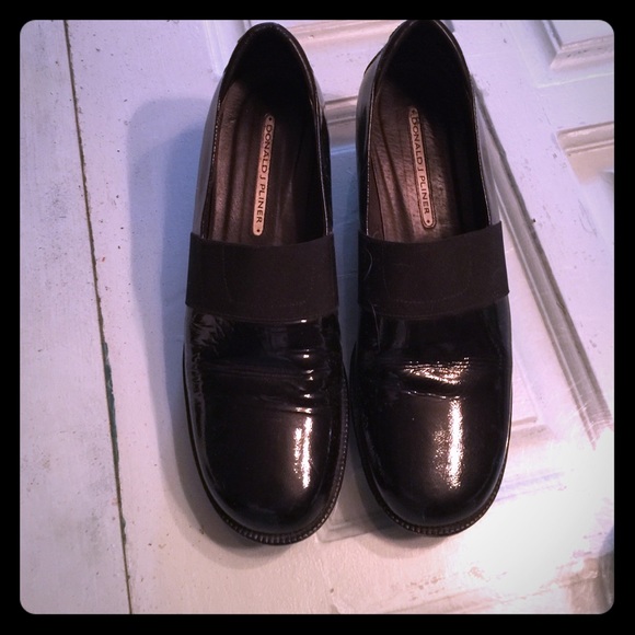 Black Wedges