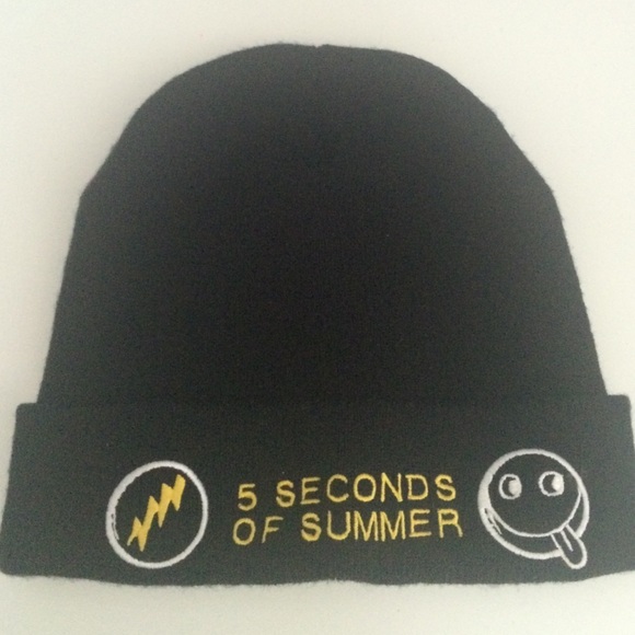 5 seconds of summer beanie
