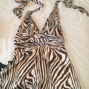 Zebra print halter top med