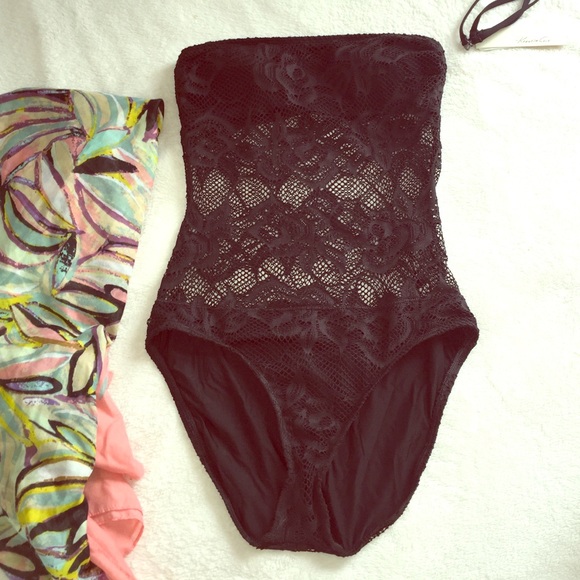 Kenneth Cole Swimsuit